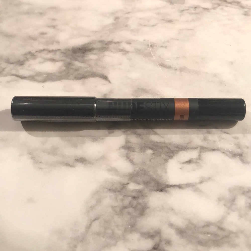 NudeStix Magnetic luminous eye color